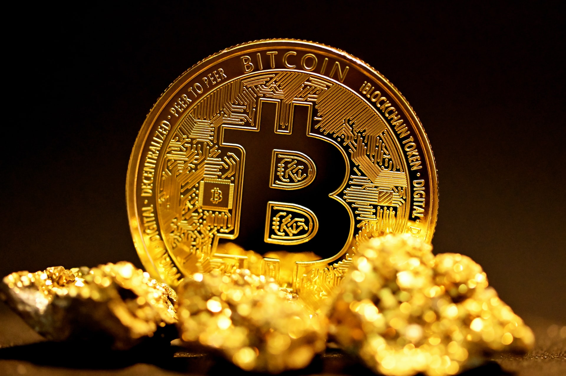 Sina-cism: Bitcoin may be as good as gold